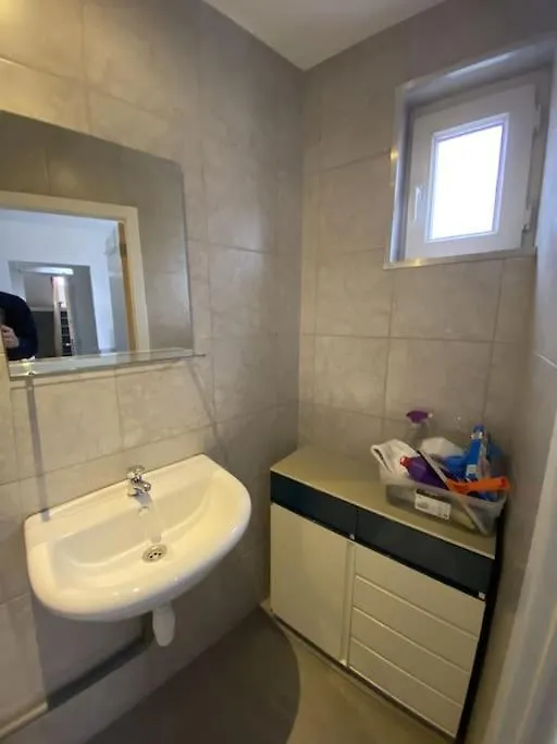 Antwerp City Apartment 3 0*,  בלגיה